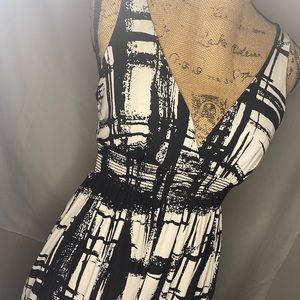 Women Black and White printed dress.